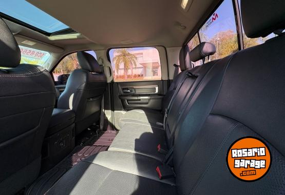 Camionetas - Dodge RAM 1500 5.7 V8 Laramie 4 2021 Nafta 94000Km - En Venta