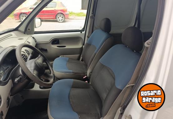 Utilitarios - Renault KANGOO FURGON 1.6 2012 GNC 182000Km - En Venta