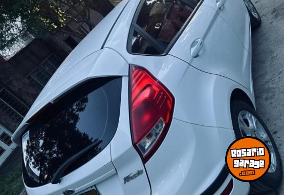 Autos - Ford FIESTA S PLUS 2015 Nafta 88400Km - En Venta