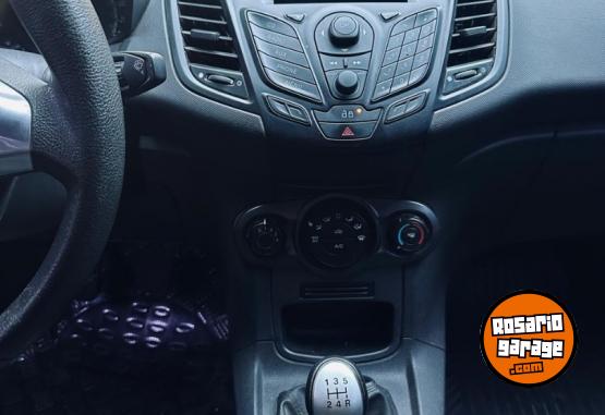 Autos - Ford FIESTA S PLUS 2015 Nafta 88400Km - En Venta