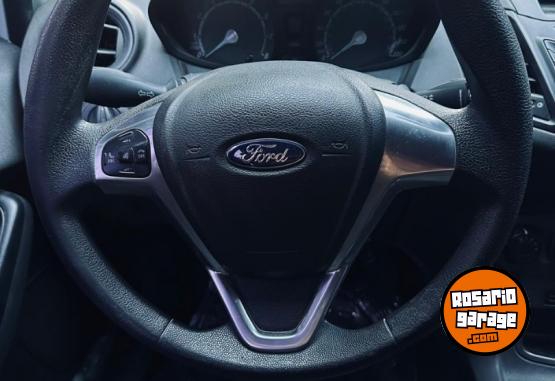 Autos - Ford FIESTA S PLUS 2015 Nafta 88400Km - En Venta