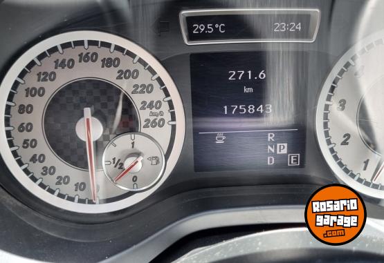Autos - Mercedes Benz a200 blueefficincy 2013 Nafta 172000Km - En Venta