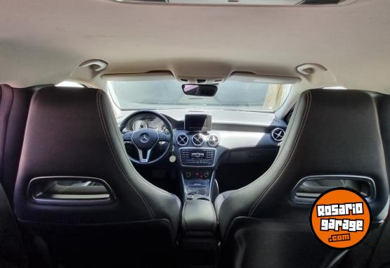 Autos - Mercedes Benz a200 blueefficincy 2013 Nafta 172000Km - En Venta