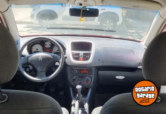 Autos - Peugeot 207 hdi 2012 Diesel 150000Km - En Venta