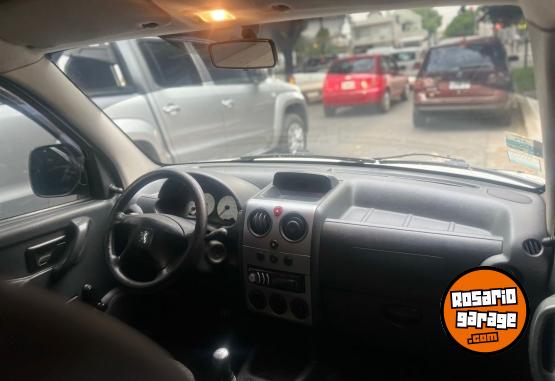 Utilitarios - Peugeot Partner 2015 Diesel 170000Km - En Venta