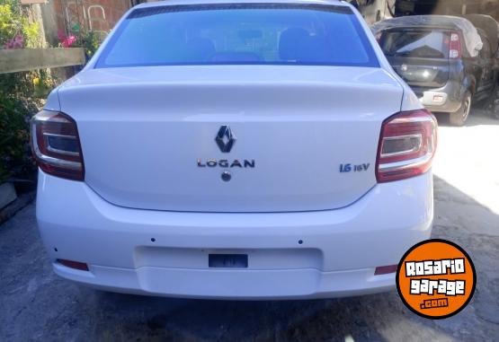 Autos - Renault LOGAN PRIVILEGE 1.6 16V. 2016 Nafta 122458Km - En Venta