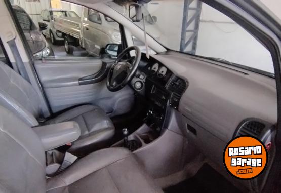 Autos - Chevrolet ZAFIRA FULL 7 ASIENTOS 2007 Nafta 200000Km - En Venta