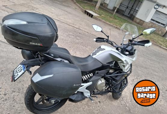 Motos - CF 650MT 2023 Nafta 7400Km - En Venta