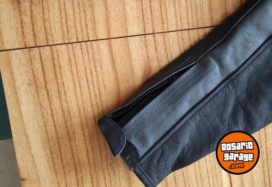Indumentaria - Campera cuero Motorman con proteccion - En Venta