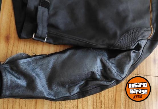 Indumentaria - Campera cuero Motorman con proteccion - En Venta