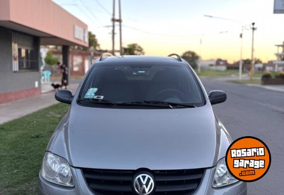 Autos - Volkswagen Suran 2008 Nafta 180000Km - En Venta