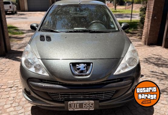Autos - Peugeot 207 compact 2011 Diesel 104000Km - En Venta