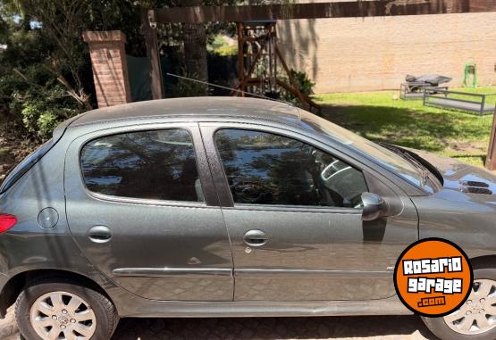 Autos - Peugeot 207 compact 2011 Diesel 104000Km - En Venta