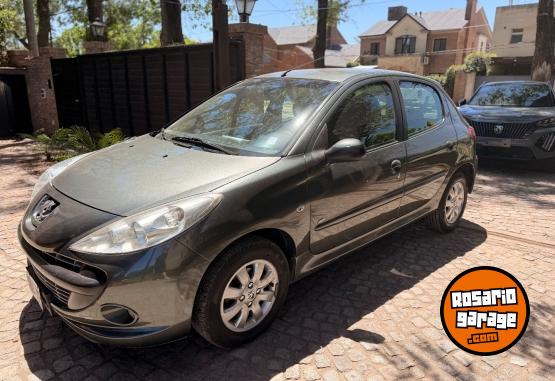 Autos - Peugeot 207 compact 2011 Diesel 104000Km - En Venta