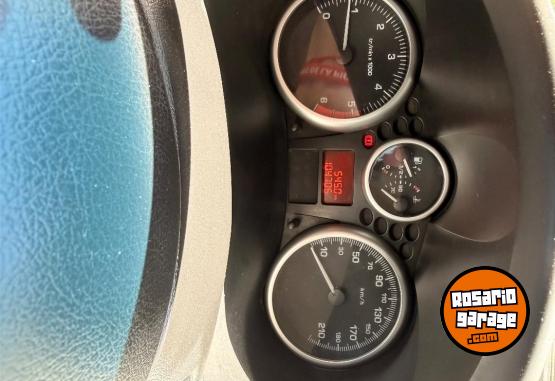 Autos - Peugeot 207 compact 2011 Diesel 104000Km - En Venta