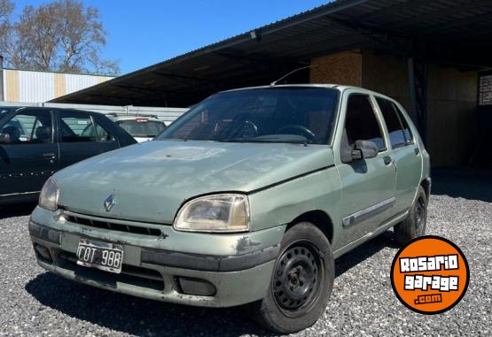 Autos - Renault Clio 1.9 1999 Diesel 250000Km - En Venta