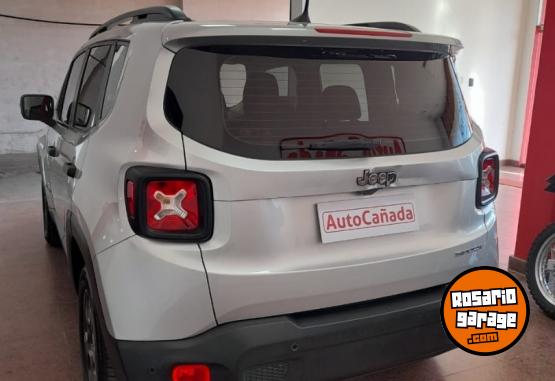 Camionetas - Jeep RENEGADE SPORT PLUS 1.8 L 2017 Nafta 65000Km - En Venta