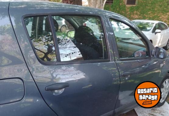 Autos - Renault Sandero 2013 Nafta 100000Km - En Venta