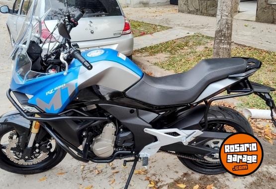 Motos - CF 650 MT 2022 Nafta 6500Km - En Venta