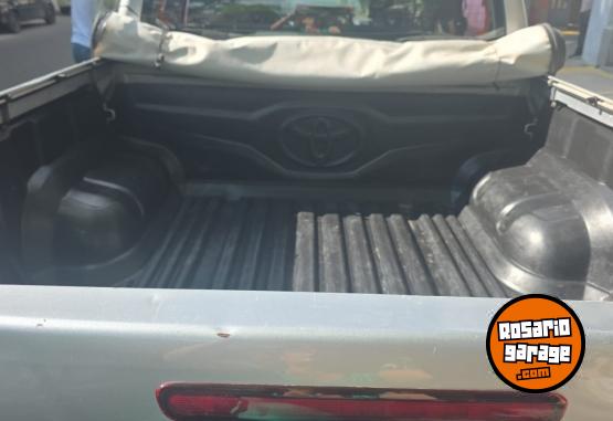 Camionetas - Toyota HILUX SRV 4X4 AUTOMATICA 2018 Diesel 237000Km - En Venta