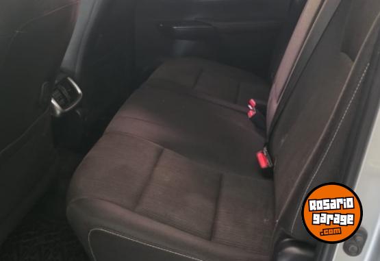 Camionetas - Toyota HILUX SRV 4X4 AUTOMATICA 2018 Diesel 237000Km - En Venta