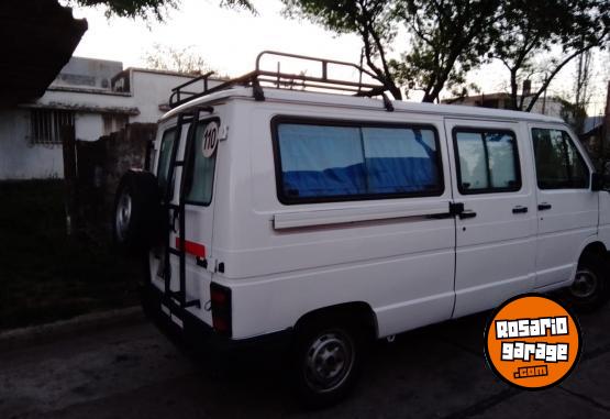 Utilitarios - Motorhome Renault Trafic 2002 Diesel 249000Km - En Venta