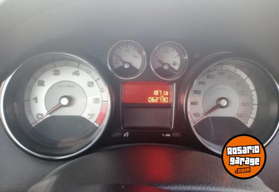 Autos - Peugeot 408 2018 Nafta 64000Km - En Venta