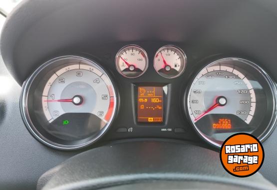 Autos - Peugeot 408 Feline HDI 2022 Diesel 96000Km - En Venta