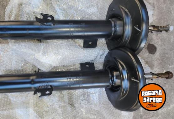 Accesorios para Autos - Vendo amortiguadores peugeot 208 - En Venta
