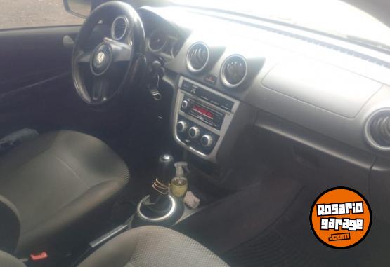 Camionetas - Volkswagen Saveiro 2013 GNC 220000Km - En Venta