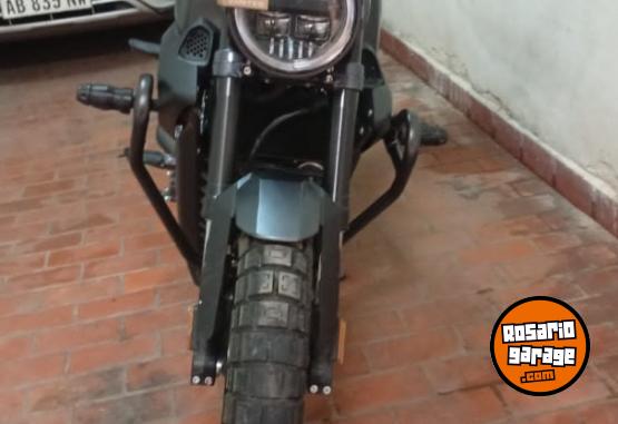 Motos - Zontes G200 2025 Nafta 3500Km - En Venta