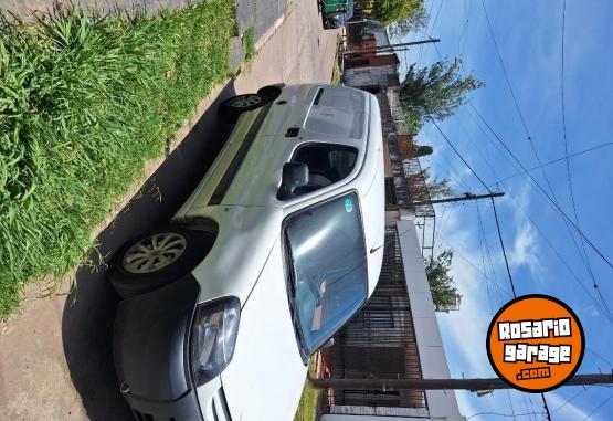 Utilitarios - Peugeot Partner 1.4 2017 gnc 2017 GNC 135000Km - En Venta