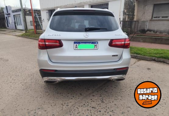Autos - Mercedes Benz Glc 300 2018 Nafta 180000Km - En Venta