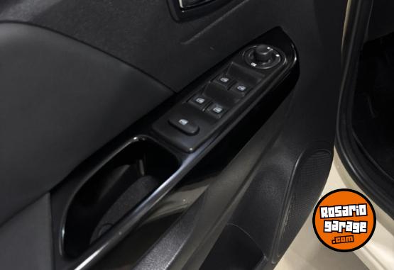 Autos - Renault CAPTUR 2017 Nafta 112000Km - En Venta