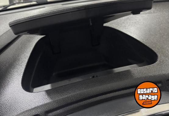 Autos - Renault CAPTUR 2017 Nafta 112000Km - En Venta