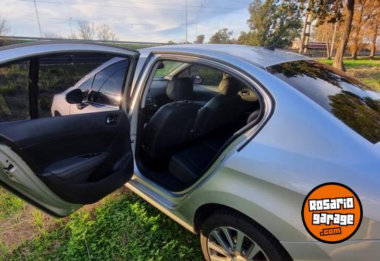 Autos - Peugeot 408 felline thp 2016 Nafta 82000Km - En Venta