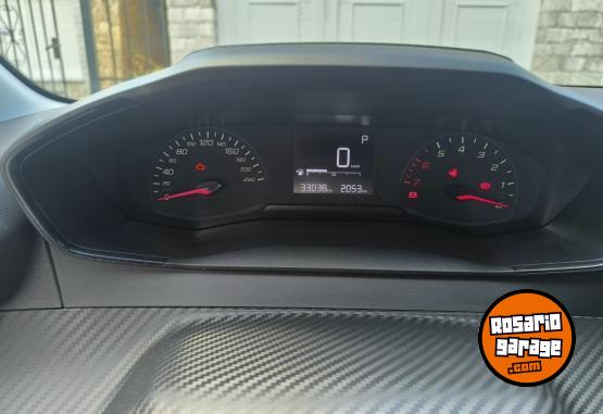 Autos - Peugeot 208 2023 Nafta 32000Km - En Venta