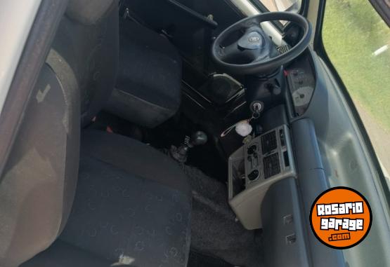 Autos - Renault Logan 2010 GNC 1111Km - En Venta