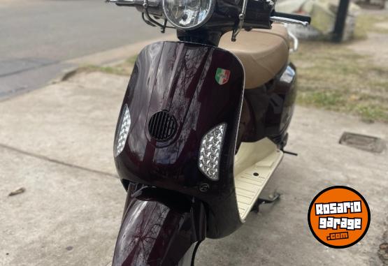 Motos - Motomel Strato Euro 150 2021 Nafta 9080Km - En Venta