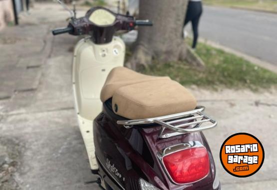 Motos - Motomel Strato Euro 150 2021 Nafta 9080Km - En Venta