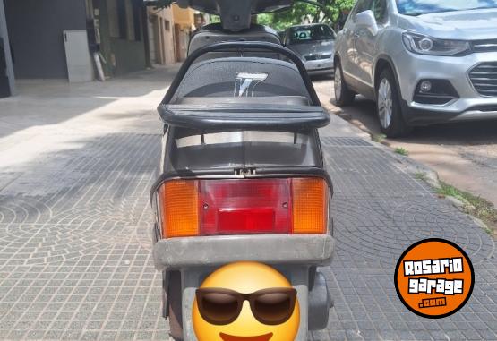 Motos - Piaggio Salute 50cc 1993 Nafta 20000Km - En Venta
