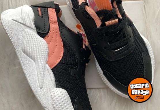 Indumentaria - Zapatillas niños varios modelos - En Venta