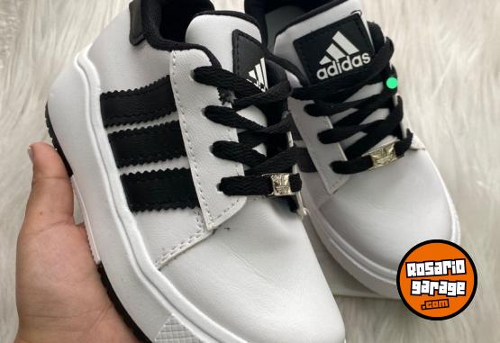 Indumentaria - Zapatillas niños varios modelos - En Venta