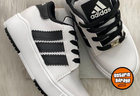 Indumentaria - Zapatillas niños varios modelos - En Venta