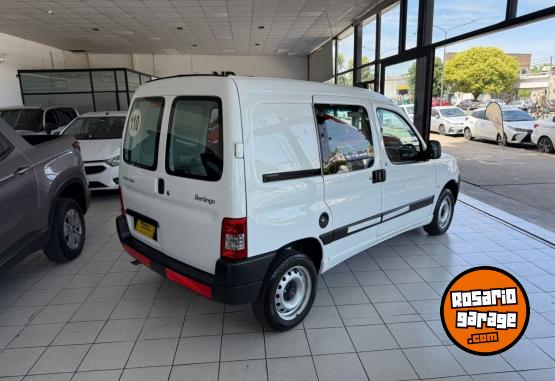 Utilitarios - Citroen Berlingo mixta 2023 Nafta 30000Km - En Venta