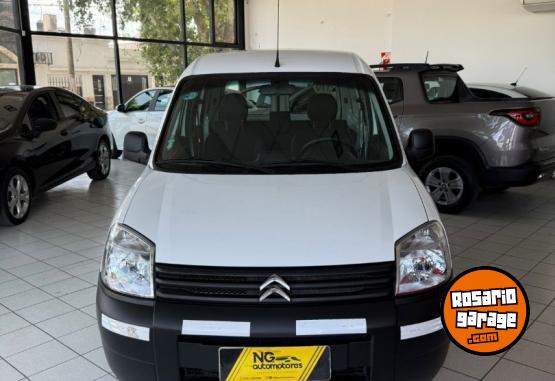 Utilitarios - Citroen Berlingo mixta 2023 Nafta 30000Km - En Venta