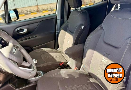 Camionetas - Jeep Renegade Sport 1.8 2023 Nafta 15000Km - En Venta