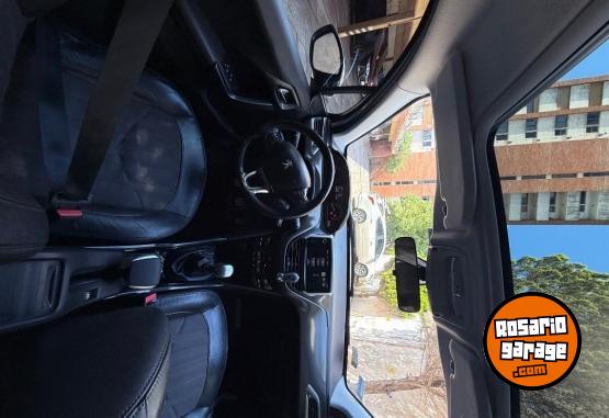 Autos - Peugeot 2008 2016 Nafta 94000Km - En Venta