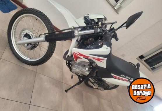 Motos - Honda XR 250 TORNADO 2023 Nafta 3300Km - En Venta