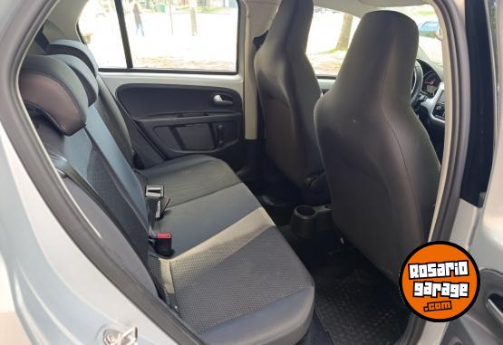 Autos - Volkswagen Up 1.0 High 5 Puertas 2018 Nafta 57300Km - En Venta